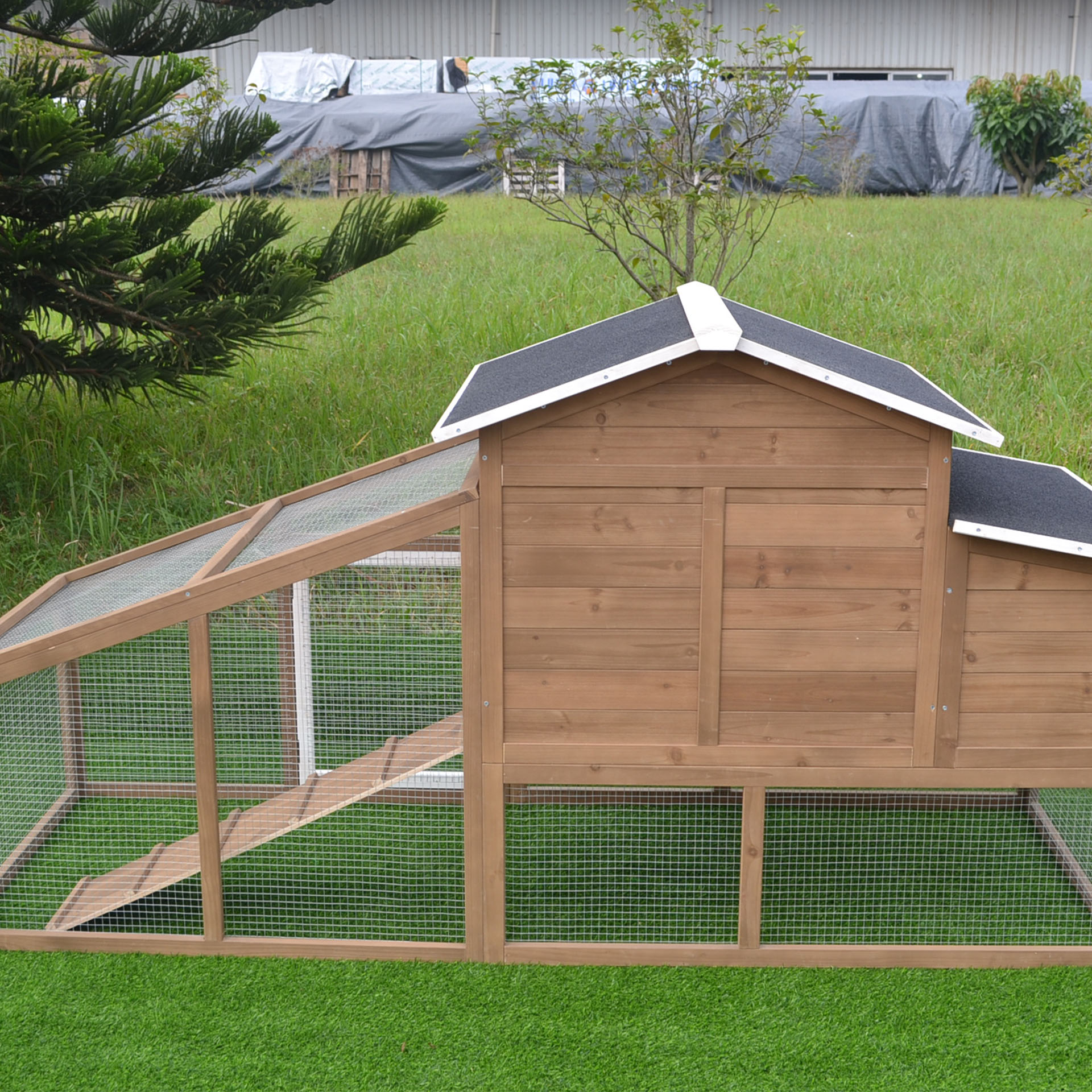 GAIOLA EM MADEIRA PARA GALINHAS MODELO PARQUE CINZ