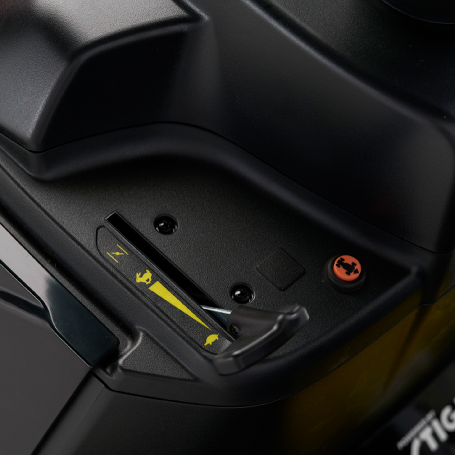 Trator Corta Relva AT4 98 HA ALPINA