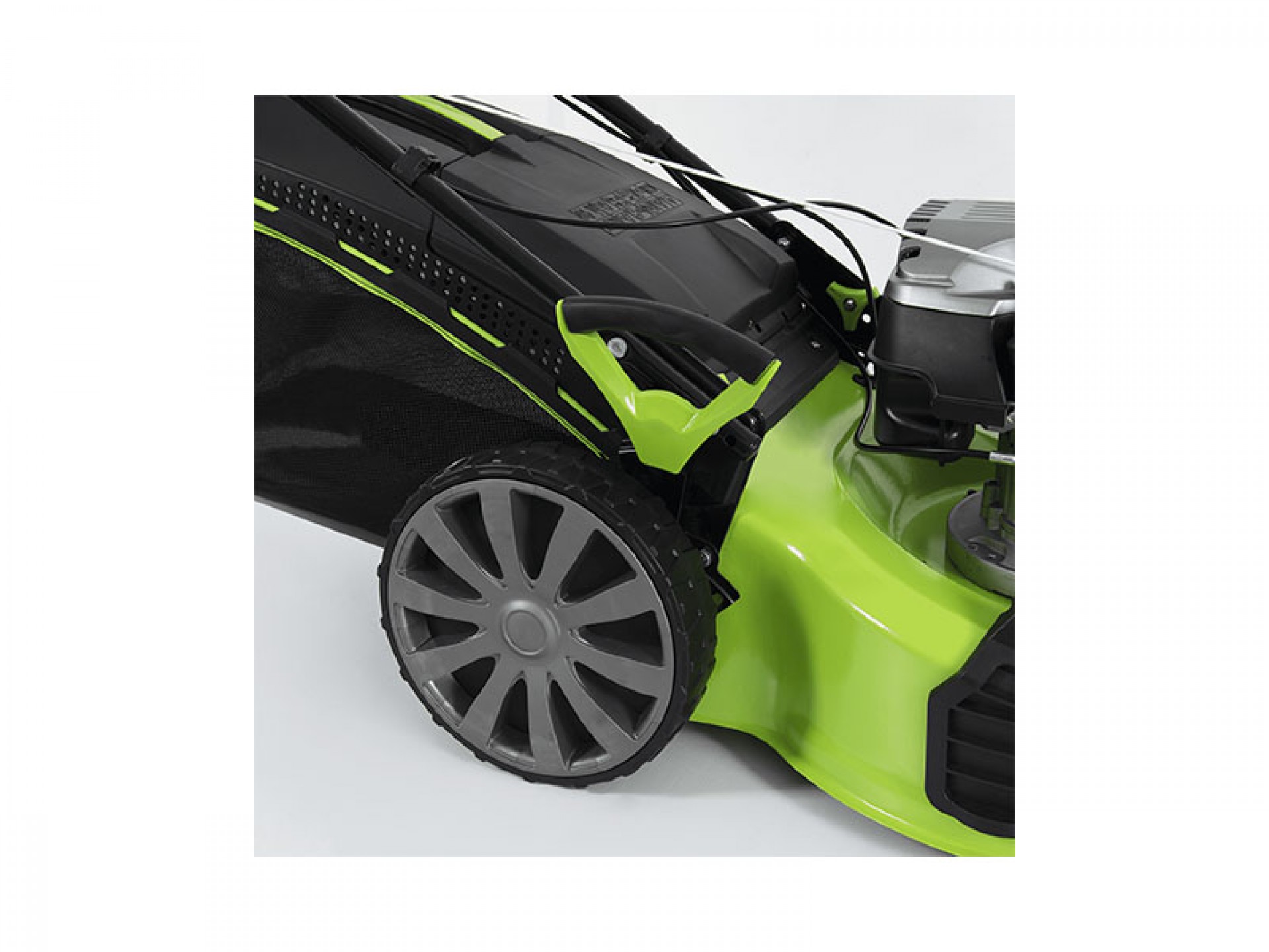 Corta Relva com Tração 6.5CV 196C 525 MM VITO