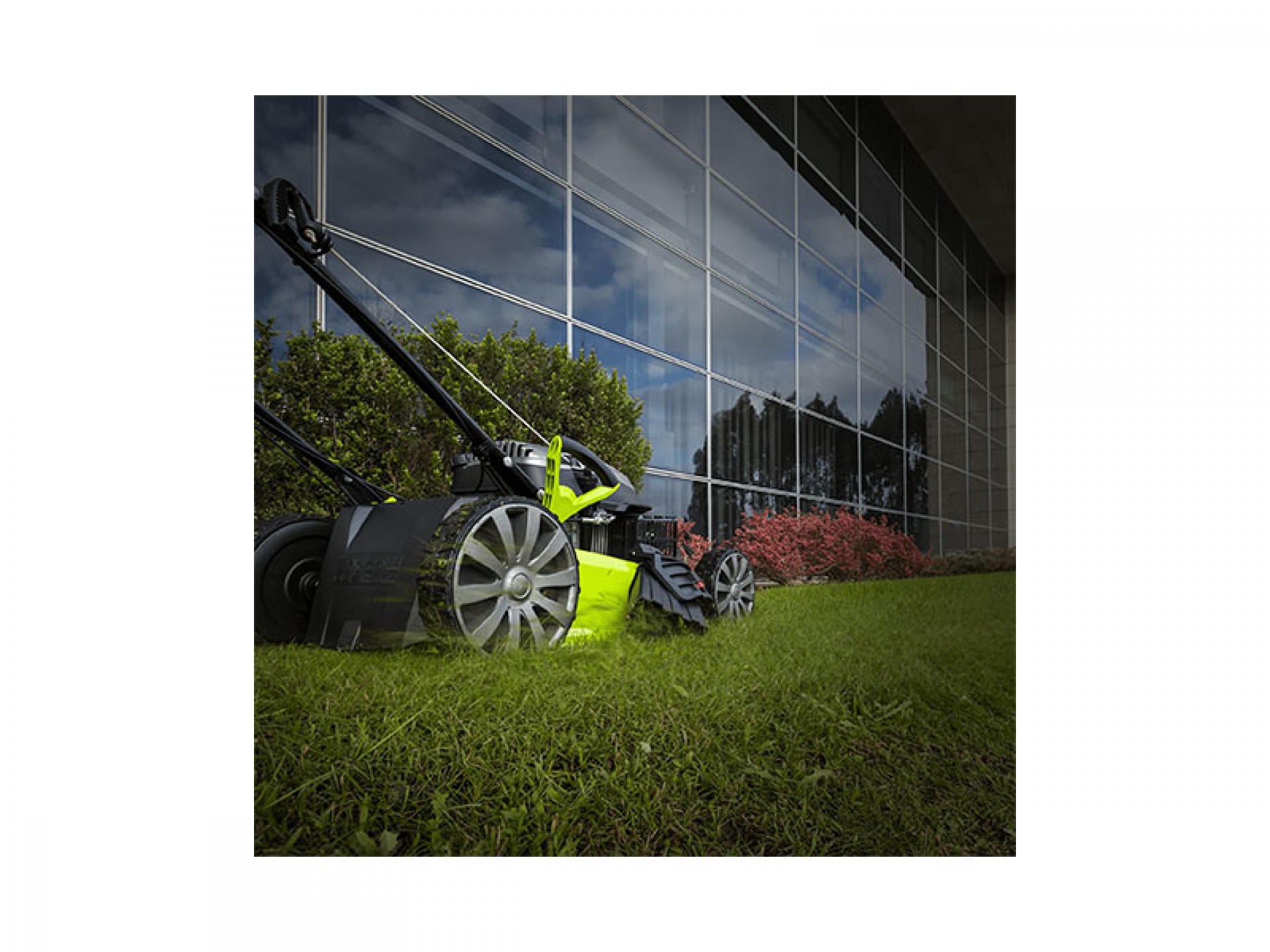 Corta Relva com Tração 6.5CV 196C 525 MM VITO