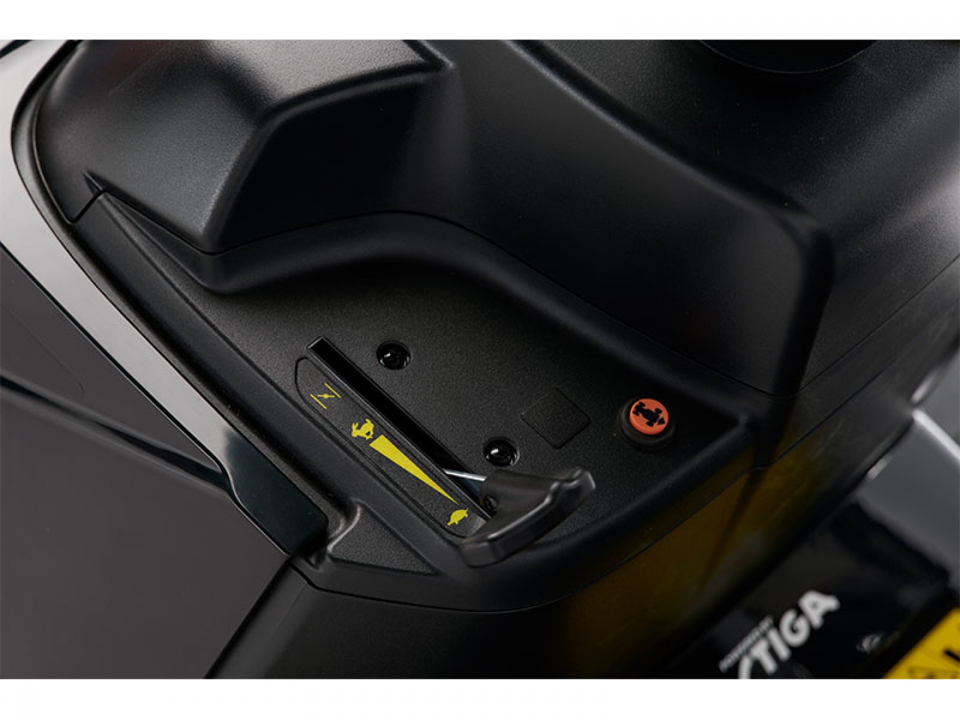 Trator Crelva AT4 98 HWA ALPINA