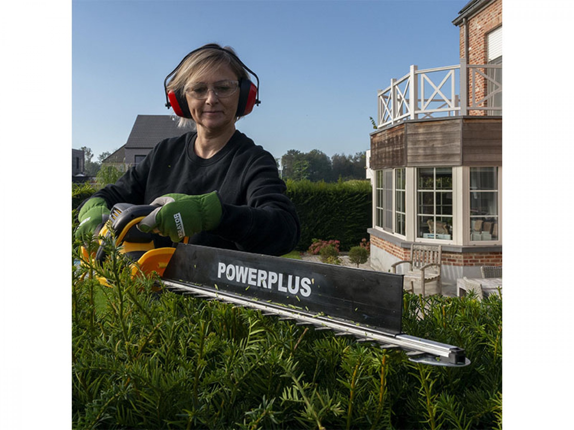 Corta Sebes 750W 700 MM POWERPLUS