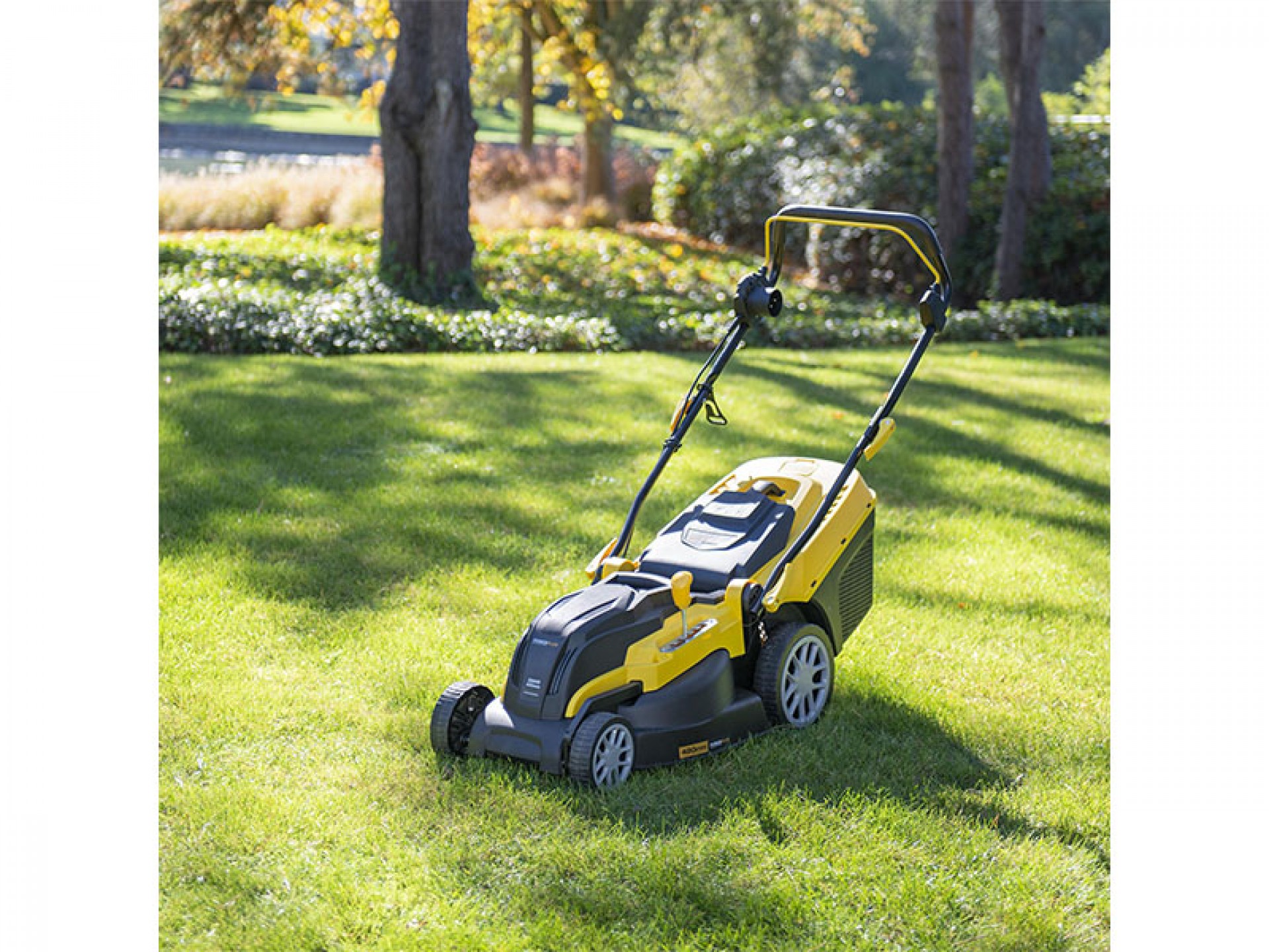 Corta Relva 2000W 420 MM POWERPLUS